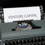 US Loan Funds Face Unprecedented $1.5 Billion Outflow Amid First Brands Bankruptcy